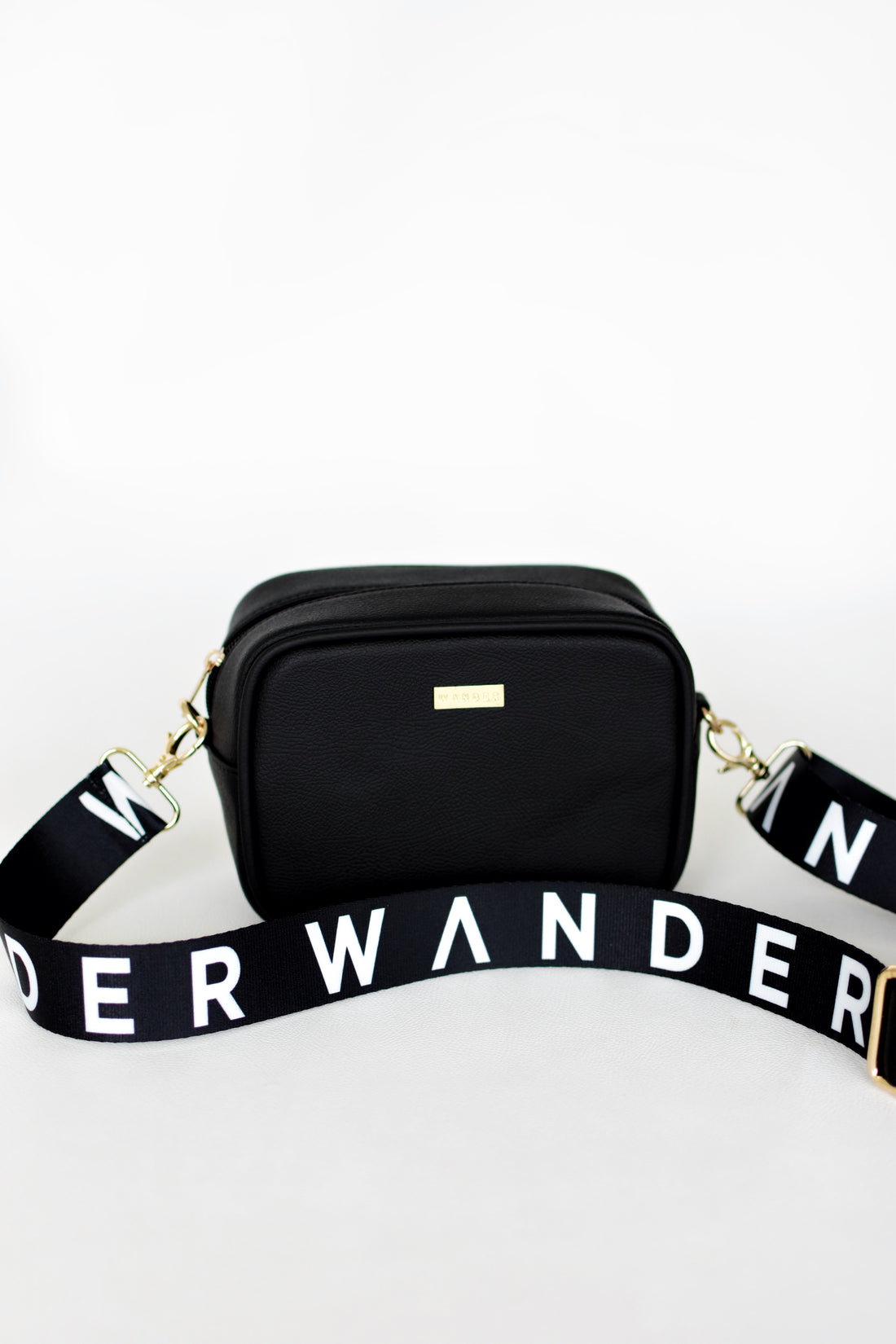 Bolso ary negro correa wander